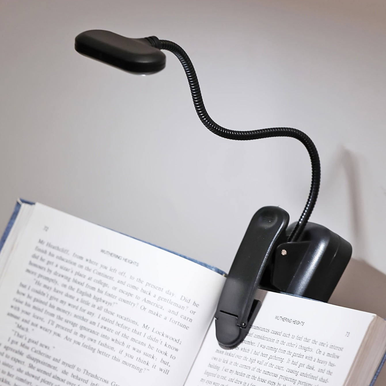 [Desk Lamp For Home & Workspace] 1pc Adjustable LED Desk Lamp with Clip | Battery-Powered, Push Button Control | Ergonomic for Reading, Bedside, Office | Modern Minimalist Lighting